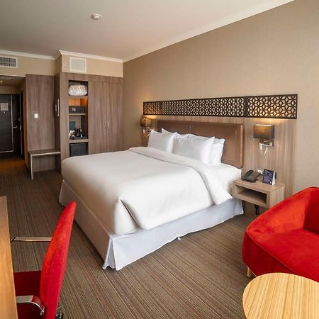 Hotel Doubletree By Hilton Trujillo à Encalada Extérieur photo
