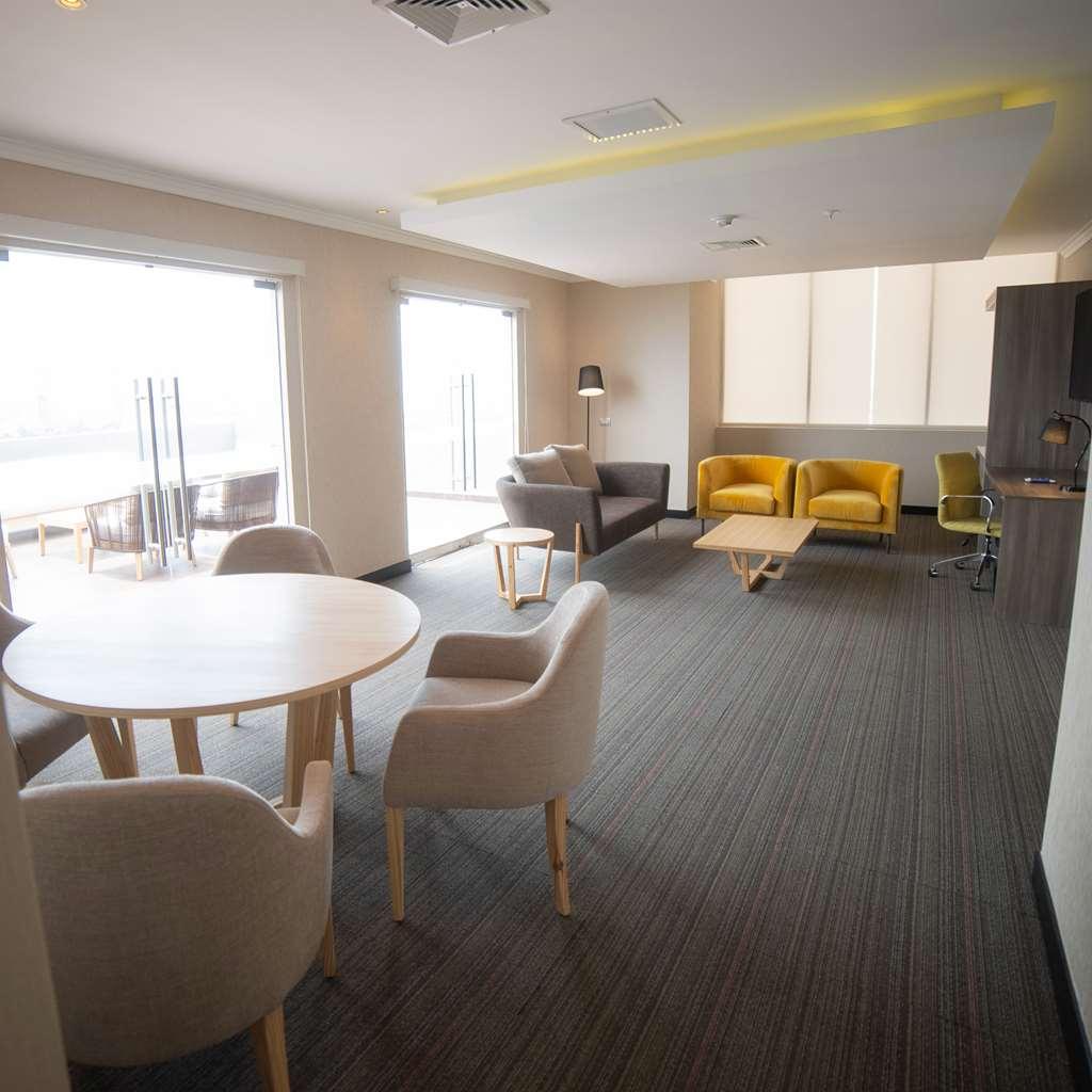 Hotel Doubletree By Hilton Trujillo à Encalada Chambre photo